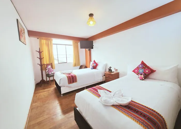 Hotel Mirador Santa Ana 3*